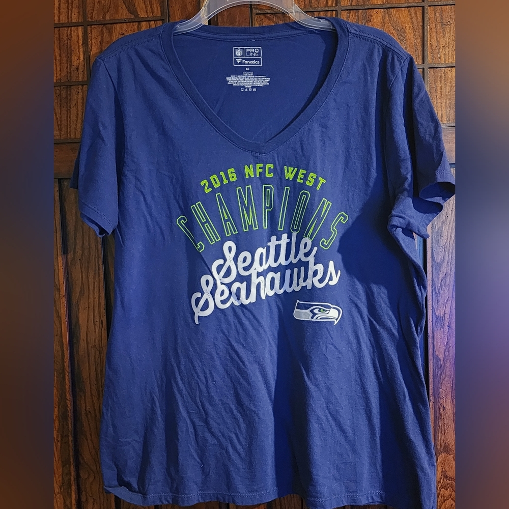 Fanatics NFL Womens Seattle Seahawks Tshirt. Size XL